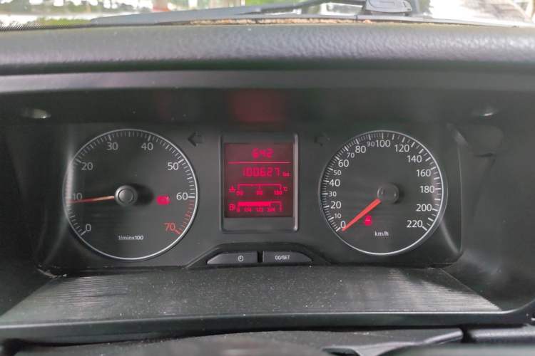 Used Volkswagen Jetta 2012 1.6L Commemorative Edition Instrument Cluster