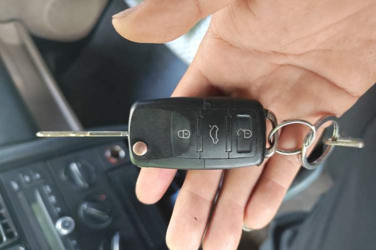Used Volkswagen Jetta 2012 1.6L Commemorative Edition Vehicle Key
