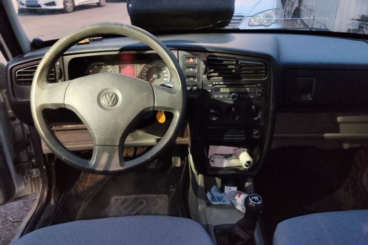 Used Volkswagen Jetta 2012 1.6L Commemorative Edition Center Console