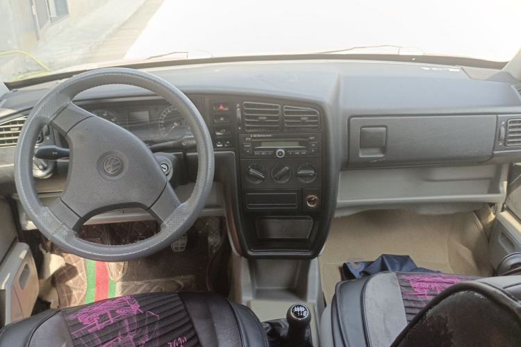 Used Volkswagen Jetta 2012 1.6L Collector's Edition Center Console