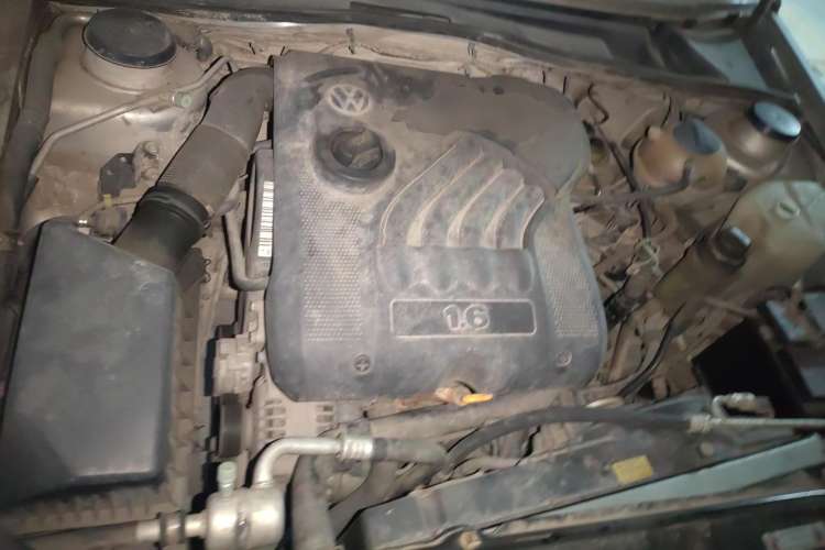 Used Volkswagen Jetta 2012 1.6L Vanguard Engine Bay