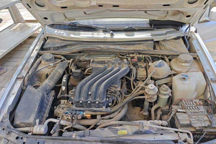Used Volkswagen Jetta 2012 1.6L Commemorative Edition Engine Bay