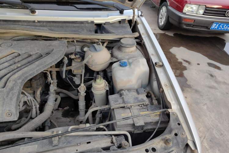 Used Volkswagen Jetta 2012 1.6L Commemorative Edition Engine Bay Left