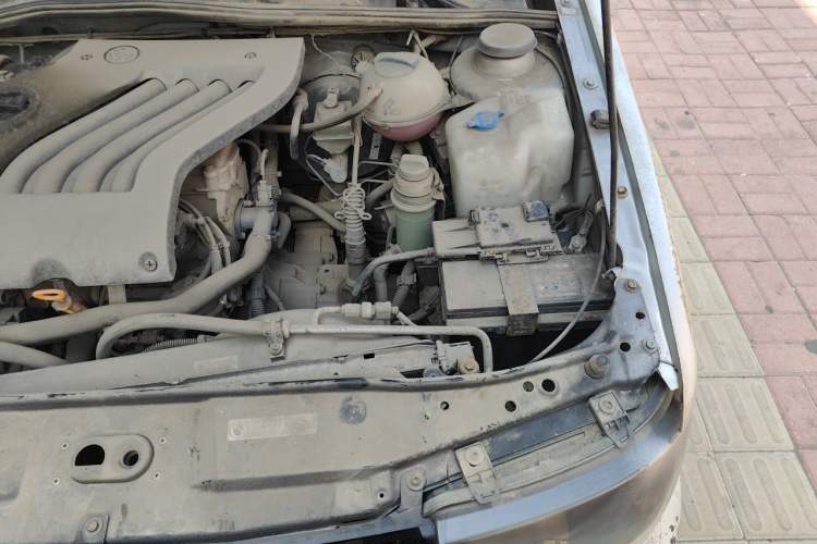 Used Volkswagen Jetta 2012 1.6L Vanguard Engine Bay Left