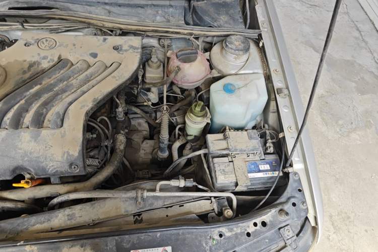 Used Volkswagen Jetta 2012 1.6L Vanguard Engine Bay Left