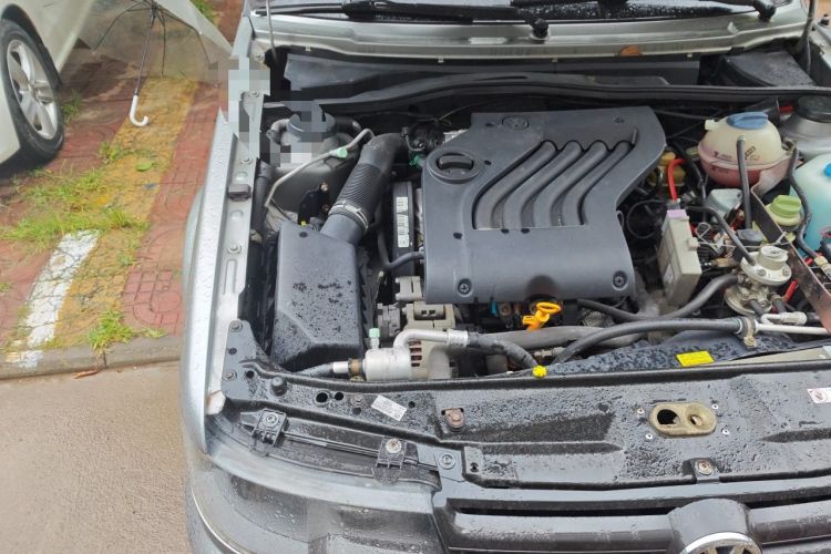 Used Volkswagen Jetta 2012 1.6L Collector's Edition Engine Bay Right