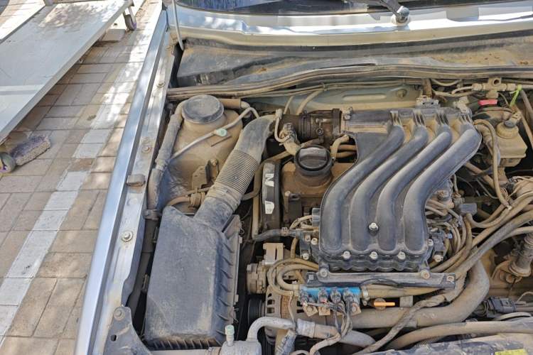 Used Volkswagen Jetta 2012 1.6L Commemorative Edition Engine Bay Right