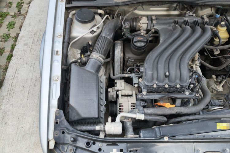 Used Volkswagen Jetta 2012 1.6L Collector's Edition Engine Bay Right