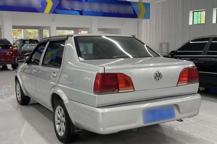 Used Volkswagen Jetta 2012 1.6L Collector's Edition Exterior 3