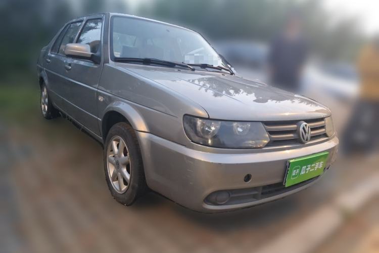 Used Volkswagen Jetta 2012 1.6L Collector's Edition Front Right 45 Deg