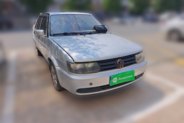 Used Volkswagen Jetta 2012 1.6L Commemorative Edition Front Right 45 Deg