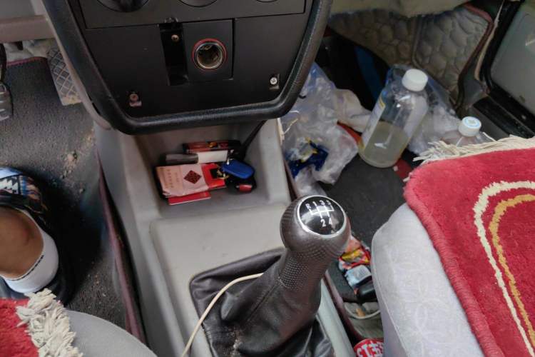 Used Volkswagen Jetta 2012 1.6L Commemorative Edition Gear Lever