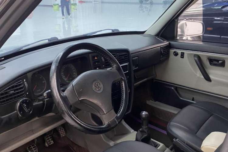 Used Volkswagen Jetta 2012 1.6L Collector's Edition Interior 1
