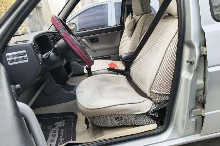 Used Volkswagen Jetta 2012 1.6L Collector's Edition Left Front Seat