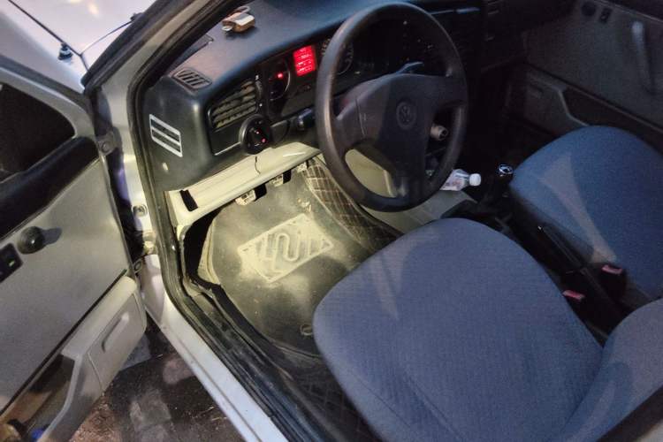 Used Volkswagen Jetta 2012 1.6L Commemorative Edition Left Front Seat