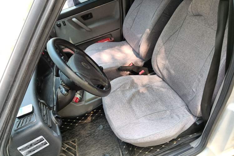 Used Volkswagen Jetta 2012 1.6L Collector's Edition Left Front Seat