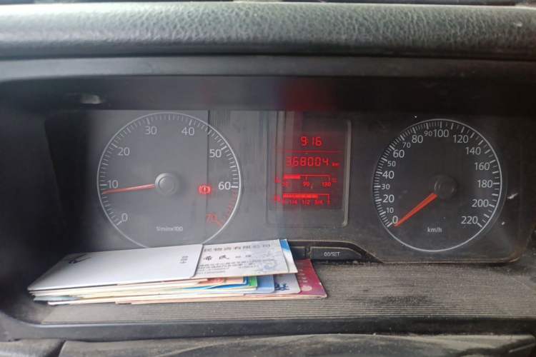 Used Volkswagen Jetta 2012 1.6L Collector's Edition Odometer Close Up