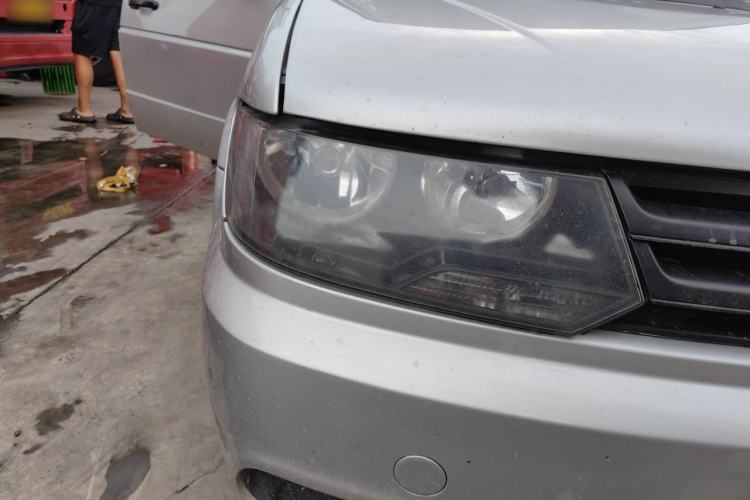 Used Volkswagen Jetta 2012 1.6L Commemorative Edition Right Front Headlight