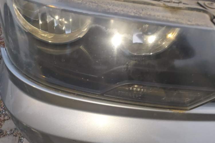 Used Volkswagen Jetta 2012 1.6L Collector's Edition Right Front Headlight