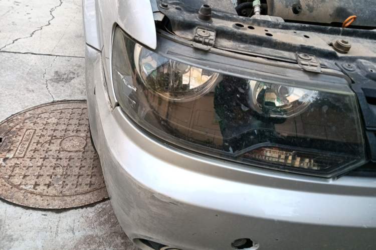 Used Volkswagen Jetta 2012 1.6L Collector's Edition Right Front Headlight