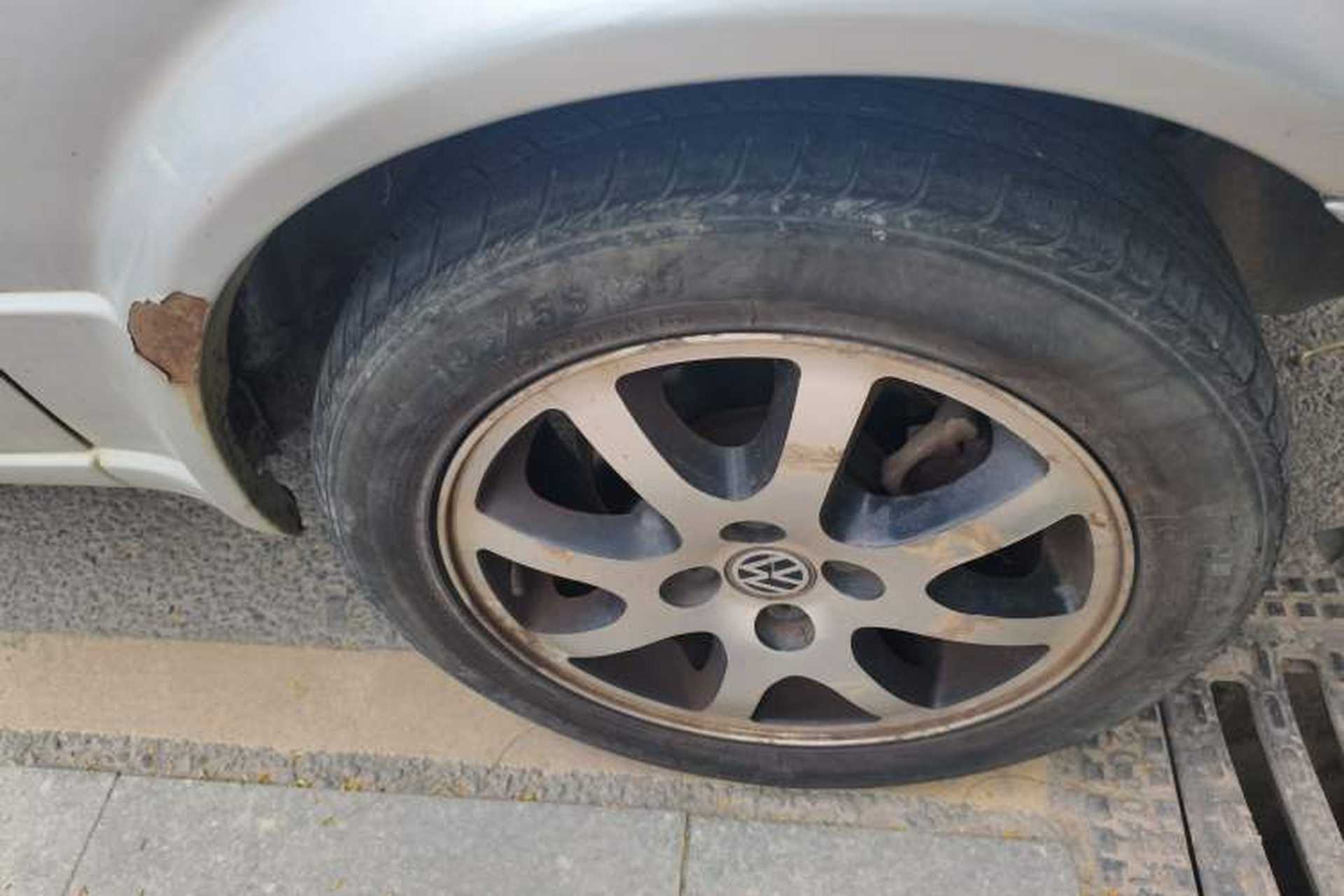 Used Volkswagen Jetta 2012 1.6L Vanguard Right Front Wheel Hub