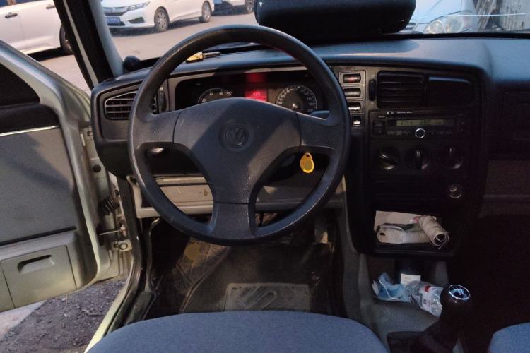 Used Volkswagen Jetta 2012 1.6L Commemorative Edition Steering Wheel