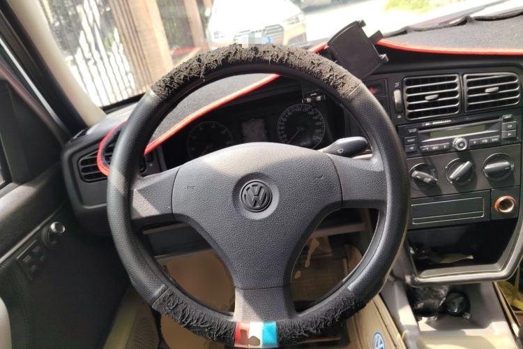 Used Volkswagen Jetta 2012 1.6L Collector's Edition Steering Wheel