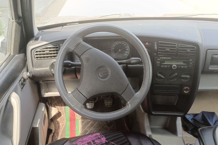 Used Volkswagen Jetta 2012 1.6L Collector's Edition Steering Wheel