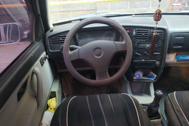 Used Volkswagen Jetta 2012 1.6L Commemorative Edition Steering Wheel