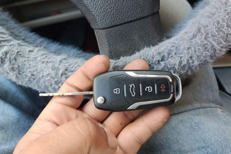Used Volkswagen Jetta 2012 1.6L Commemorative Edition Vehicle Key