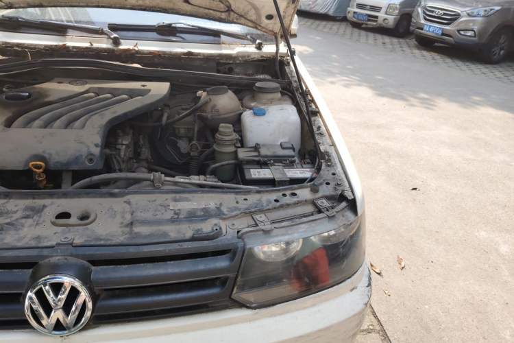 Used Volkswagen Jetta 2012 1.6L Collector's Edition Engine Bay Left