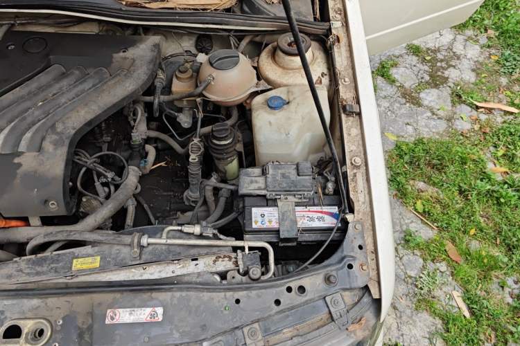 Used Volkswagen Jetta 2012 1.6L Vanguard Engine Bay Left