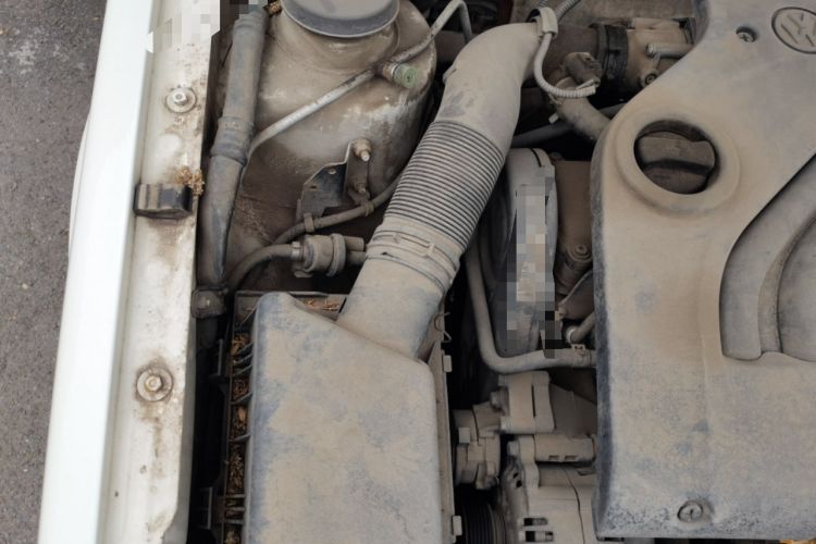Used Volkswagen Jetta 2012 1.6L Commemorative Edition Engine Bay Right