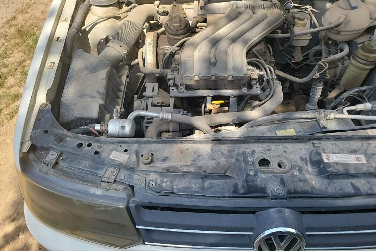 Used Volkswagen Jetta 2012 1.6L Vanguard Engine Bay Right
