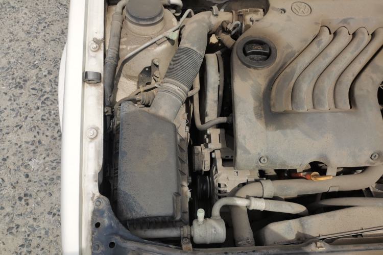 Used Volkswagen Jetta 2012 1.6L Commemorative Edition Engine Bay Right