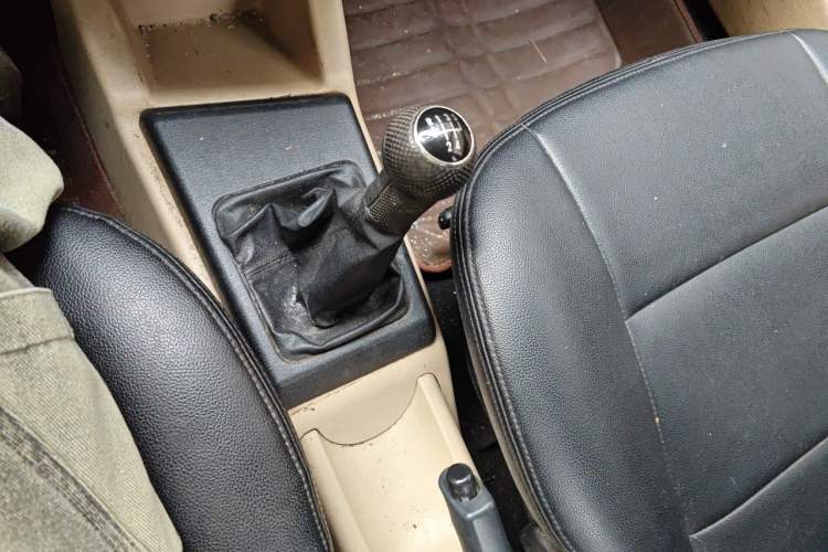 Used Volkswagen Jetta 2012 1.6L Vanguard Gear Lever