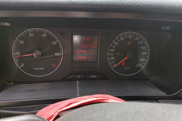 Used Volkswagen Jetta 2012 1.6L Commemorative Edition Odometer Close Up