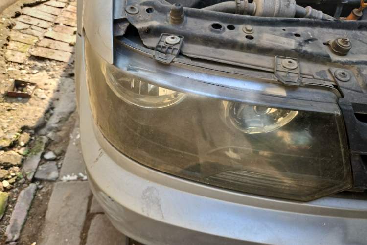 Used Volkswagen Jetta 2012 1.6L Collector's Edition Right Front Headlight