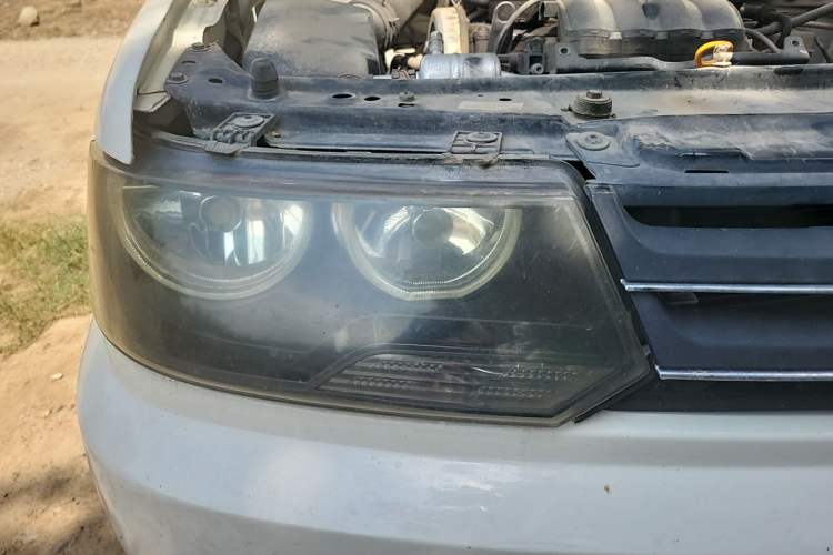 Used Volkswagen Jetta 2012 1.6L Vanguard Right Front Headlight