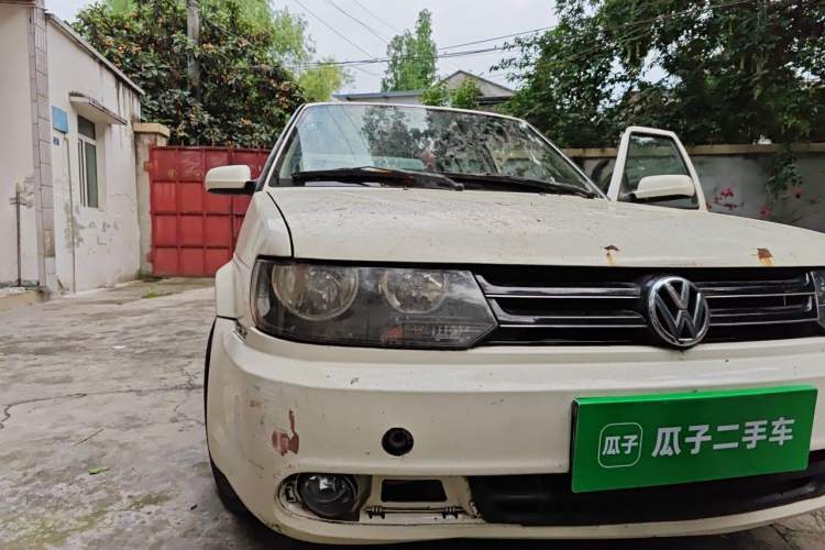 Used Volkswagen Jetta 2012 1.6L Vanguard Right Front Headlight