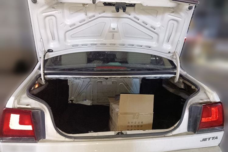 Used Volkswagen Jetta 2012 1.6L Collector's Edition Trunk