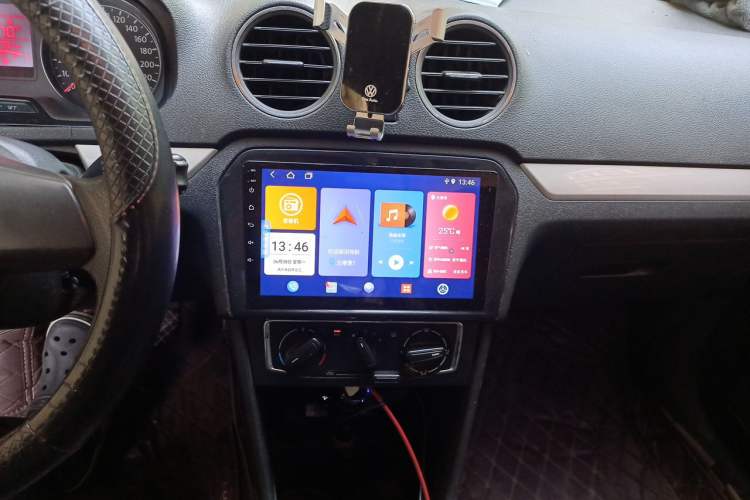 Used Volkswagen Jetta 2013 1.6L Manual Comfort Model Audio And AC Panel