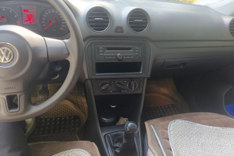 Used Volkswagen Jetta 2013 1.6L Manual Fashion Edition Audio And AC Panel