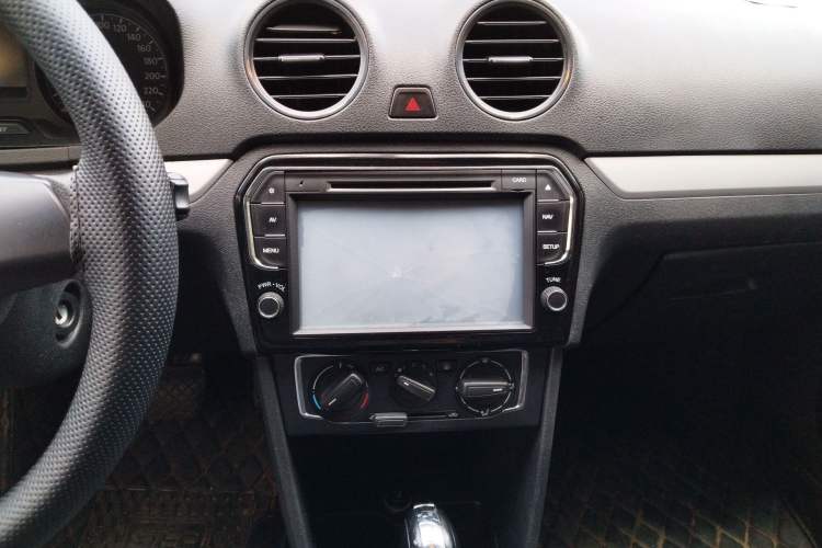 Used Volkswagen Jetta 2013 1.6L Automatic Comfort Model Audio And AC Panel