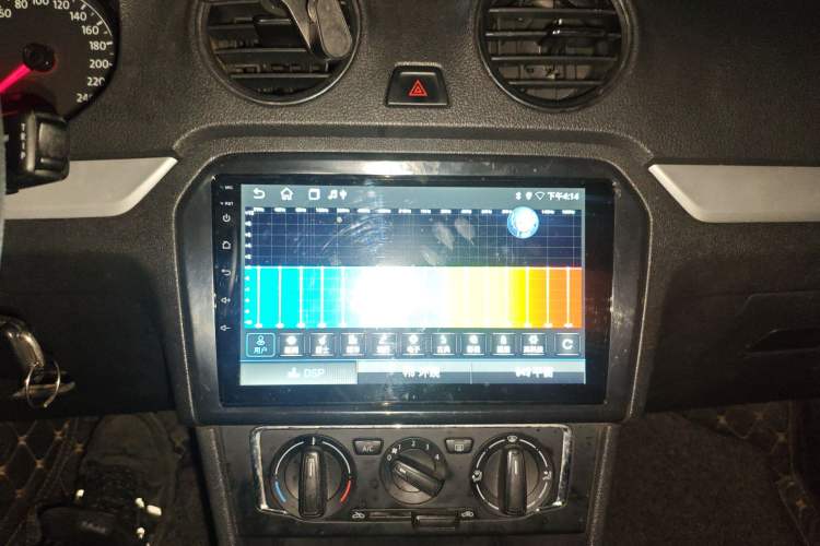 Used Volkswagen Jetta 2013 1.6L Automatic Comfort Model Audio And AC Panel