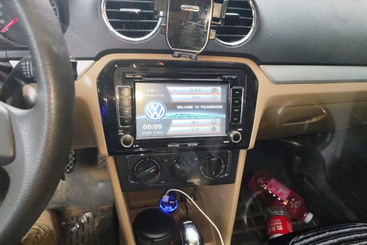 Used Volkswagen Jetta 2013 1.6L Automatic Comfort Model Audio And AC Panel
