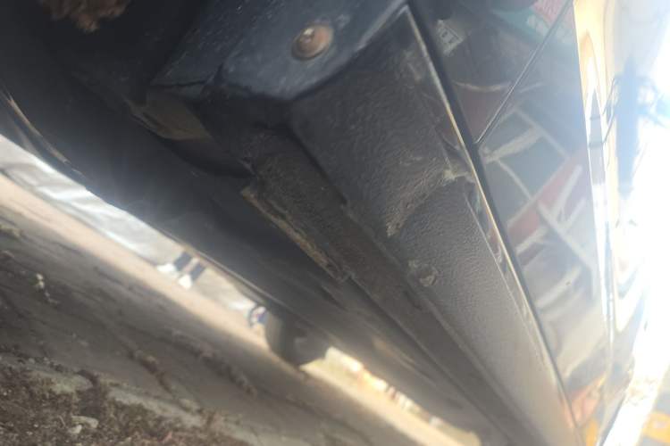 Used Volkswagen Jetta 2013 1.6L Manual Comfort Model Chassis Front Left