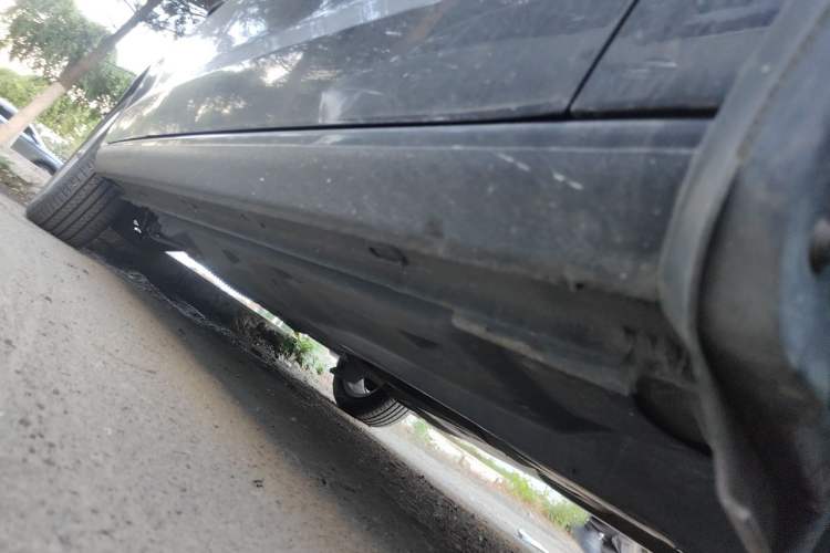 Used Volkswagen Jetta 2013 1.6L Manual Comfort Model Chassis Front Right