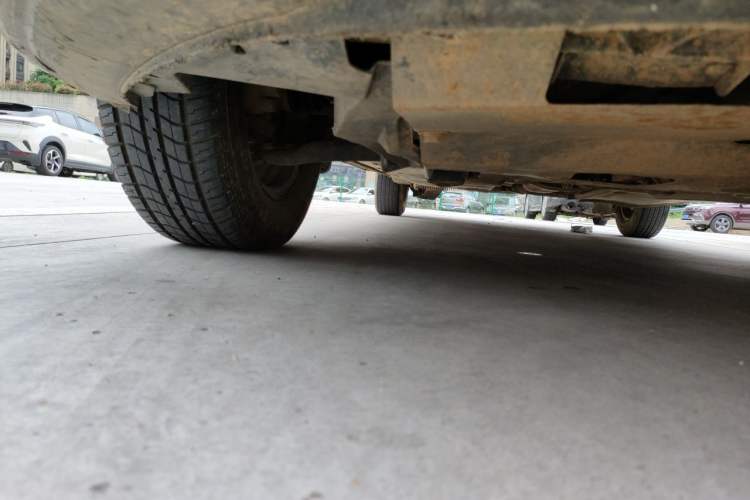 Used Volkswagen Jetta 2013 1.6L Manual Fashion Edition Chassis Front Right