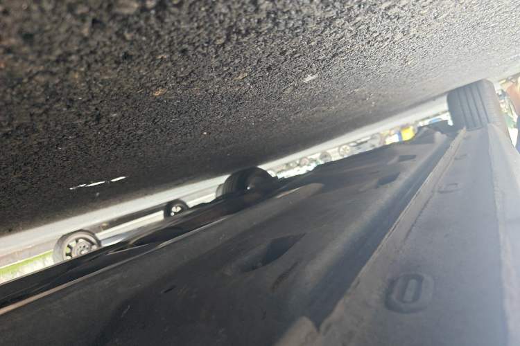 Used Volkswagen Jetta 2013 1.6L Automatic Comfort Model Chassis Front Right